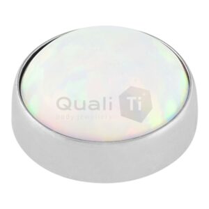 A close up photo of the QualiTi Body Jewellery A close up photo of the QualiTi Body Jewellery White Cabochon Opal Flat Attachment